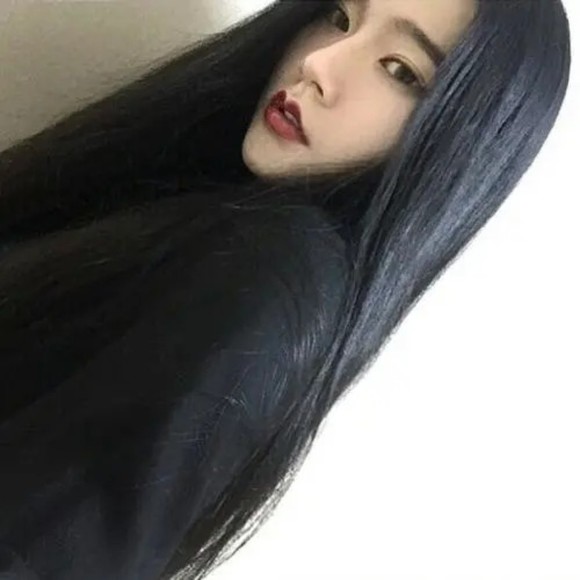 Meet your Posher, Tamra - Picture 1 of 1